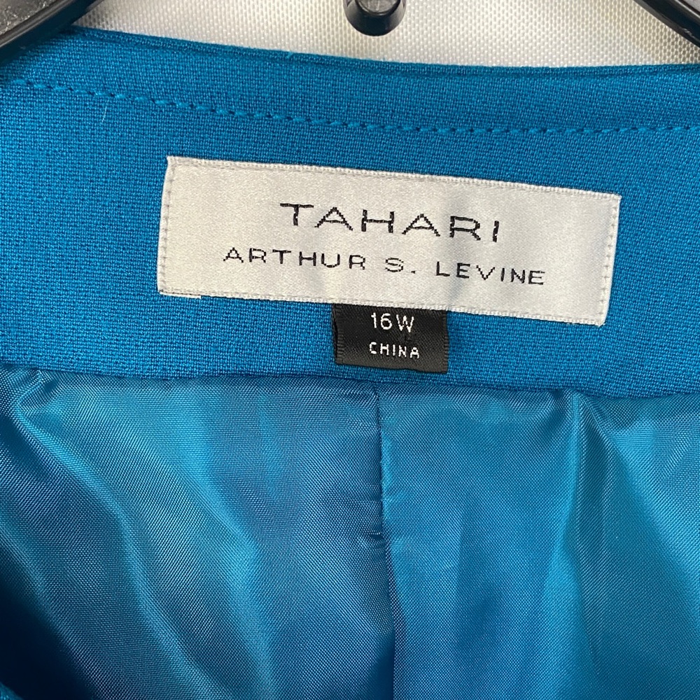 Tahari Women's Teal Blazer with Black Buttons 3/4 Sleeves Size 16W - Picture 2 of 9